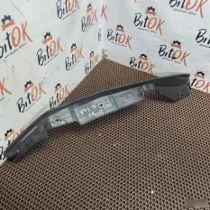 Уплотнитель стыка двери BMW X1