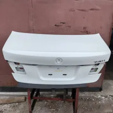 Крышка багажника BMW 7