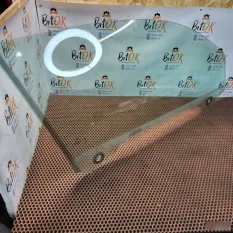 Стекло двери BMW 4