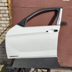 Дверь BMW X1