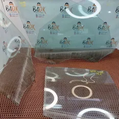 Стекло двери BMW X1