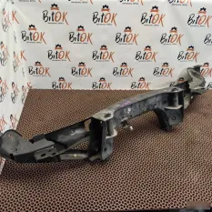 Подрамник BMW X1