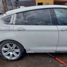 Дверь BMW 5