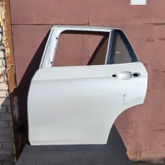 Дверь BMW X1