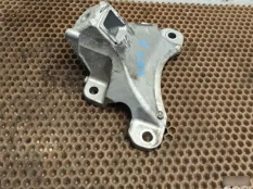 Кронштейн двигателя BMW 5