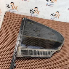 Стекло двери глухое BMW 5