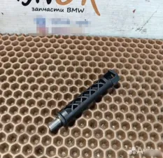 Кронштейн теплозащиты двигателя BMW