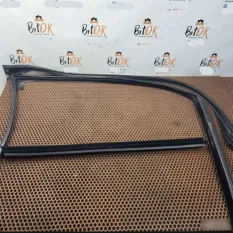 Резинки двери стекла BMW 5