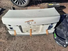 Крышка багажника BMW 7