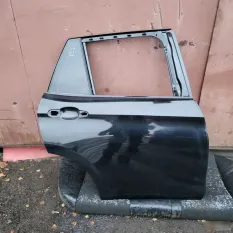Дверь BMW X1