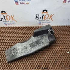 Пенопласт в багажнике BMW 5