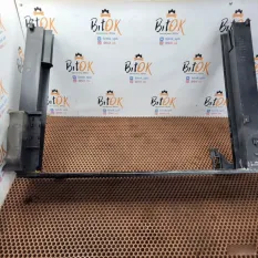 Рамка радиаторов BMW 7