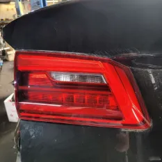 Фонарь в крышку BMW 5