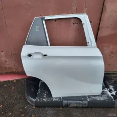 Дверь BMW X1