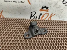 Кронштейн амортизатора крышки багажника BMW X1