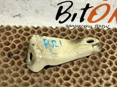 Кронштейн двигателя BMW 7