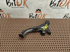 Кронштейн впускного коллектора BMW 5