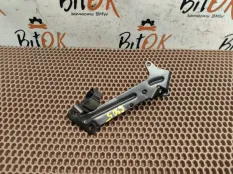 Кронштейн впускного коллектора BMW 5