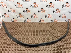 Уплотнитель капота BMW 3