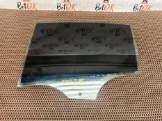 Стекло двери боковое BMW 3