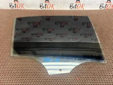 Стекло двери боковое BMW 3