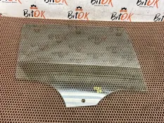 Стекло двери боковое BMW 1