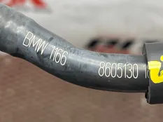 Вакуумная трубка BMW 5