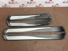 Накладки порожков BMW 5