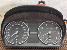 Панель приборов BMW X1