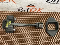 Ограничитель открытия двери BMW 1