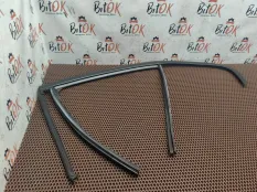 Направляющая резинка стекла BMW 3