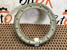 Крепление топливного насоса BMW 5