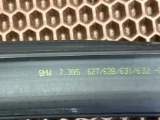 Уплотнитель двери BMW X5