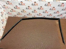 Уплотнитель стекла двери BMW X5