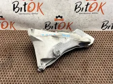 Кронштейн двигателя BMW 3