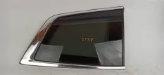 Стекло кузовное глухое правое Cadillac XT6