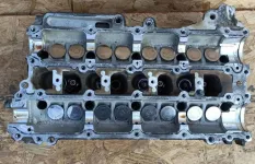 Головка блока цилиндров (ГБЦ) VOLVO S90