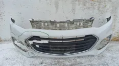 Бампер передний Chevrolet Trax