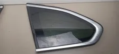 Стекло кузовное глухое левое BMW X1