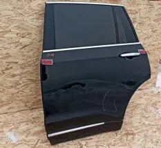 Дверь задняя левая Cadillac XT6