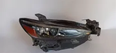 Фара правая MAZDA 6