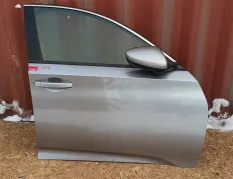 Дверь передняя правая HONDA Accord