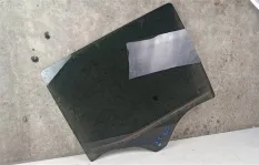 Стекло двери задней правой Chevrolet Silverado