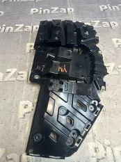 Кронштейн заднего бампера левый BMW XM G09
