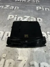 Вещевой отсек центральной консоли Mercedes C217