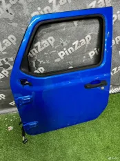 Передняя левая дверь jeep Wrangler