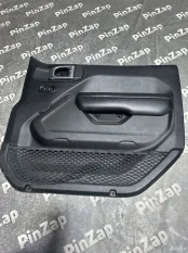 Обшивка двери передняя правая Jeep Wrangler JL