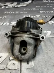 Опора двигателя левая Audi Q5 80A