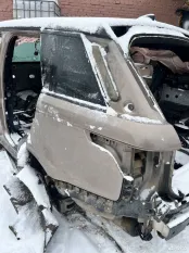 Задняя левая четверть Range Rover Sport 2 L494