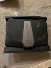 Крышка двигателя Kia EV6
